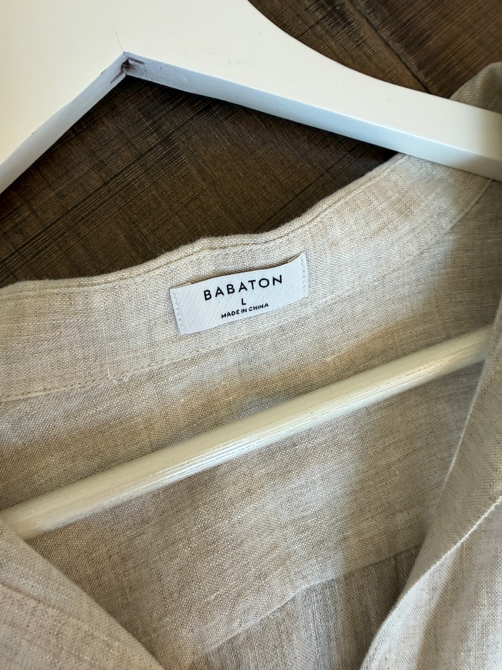 As new Aritzia BABATON button down shirt size large Babaton
Utility Linen Shirt - Picture 8 of 16